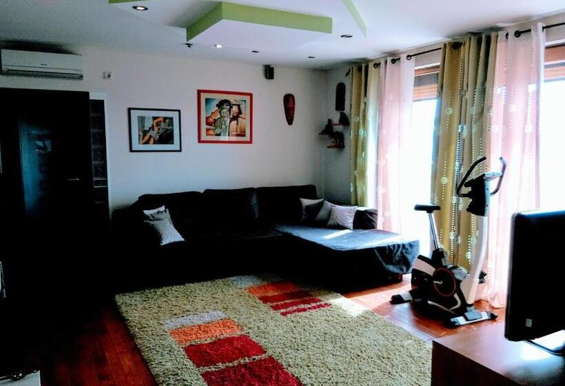 Апартаменты Deluxe 1 Спальня, Apartments Europa