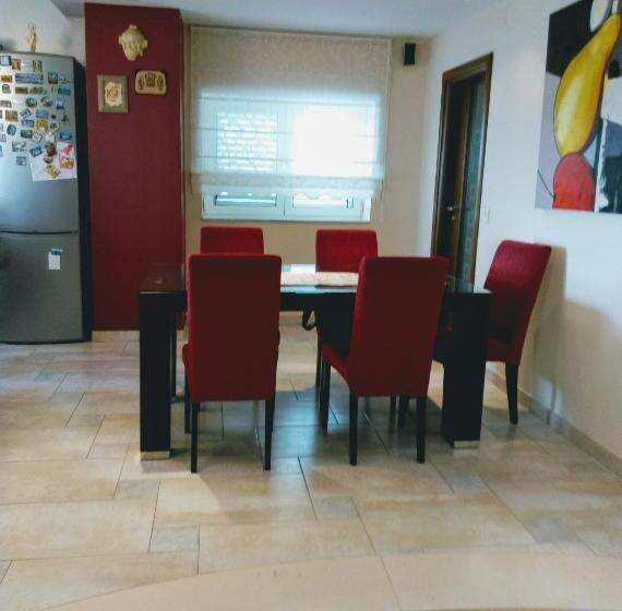Апартаменты Deluxe 1 Спальня, Apartments Europa