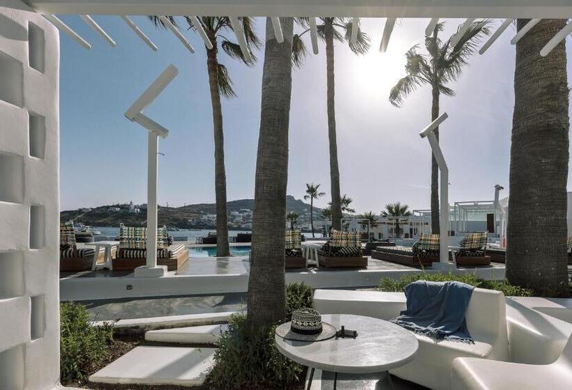 Люкс Сеньор, Mykonos Blanc   Preferred Hotels & Resorts