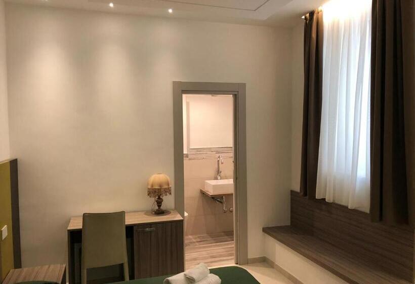 غرفة قياسية, B&b Maison D'art