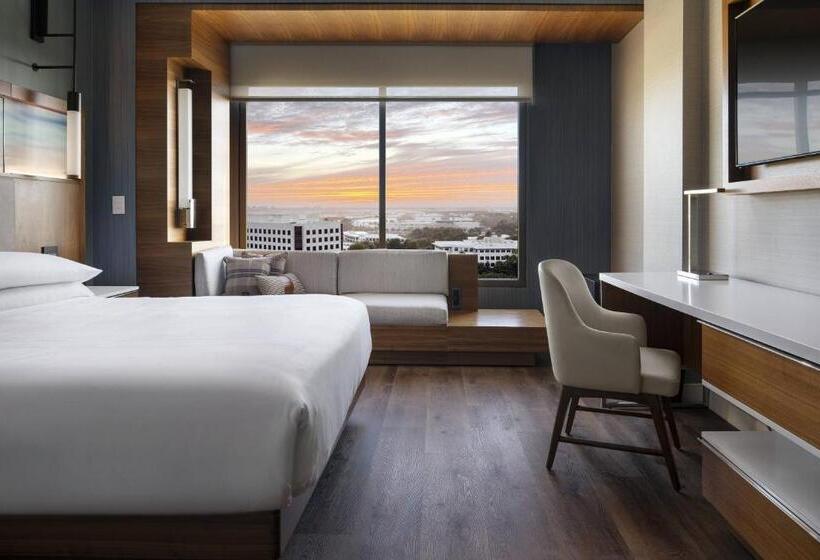 스탠다드 룸 킹사이즈 침대, Marriott Irvine Spectrum