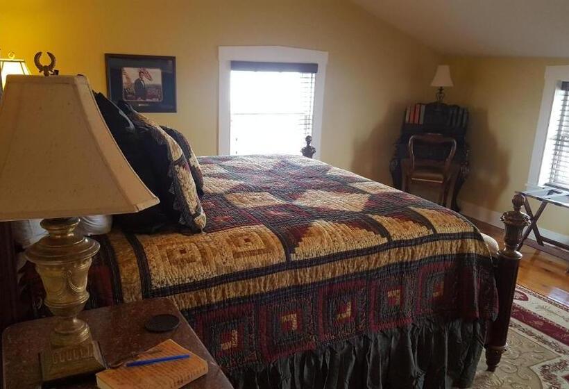 Люкс, The Swope Manor Bed & Breakfast