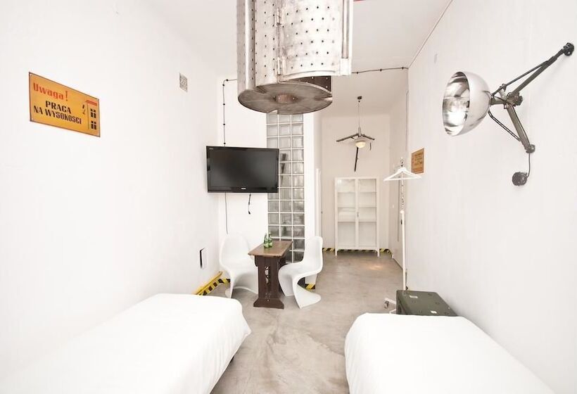 标准间, Lofthotel Przychodnia