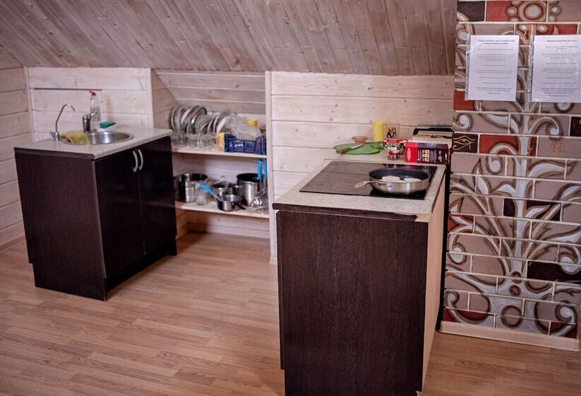 اتاق خانوادگی با سرویس بهداشتی مشترک, Nice Hostel 33
