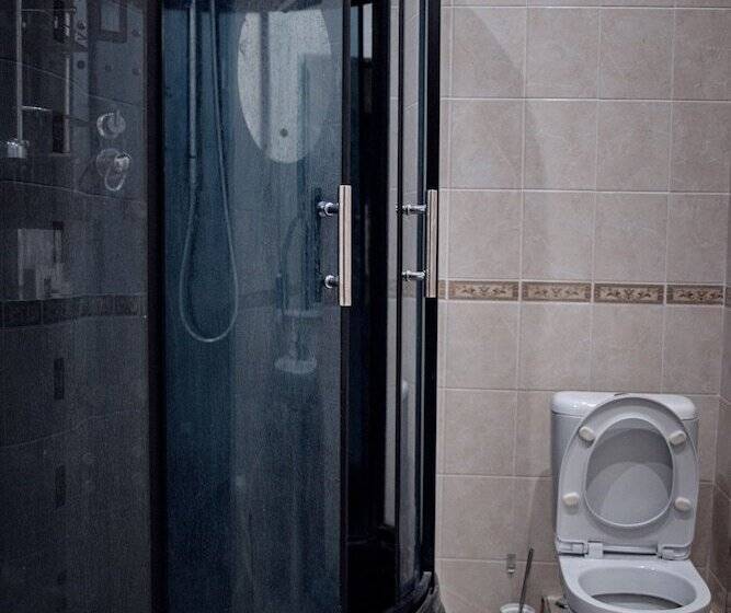 تختخواب در اتاق مشترک, Nice Hostel 33