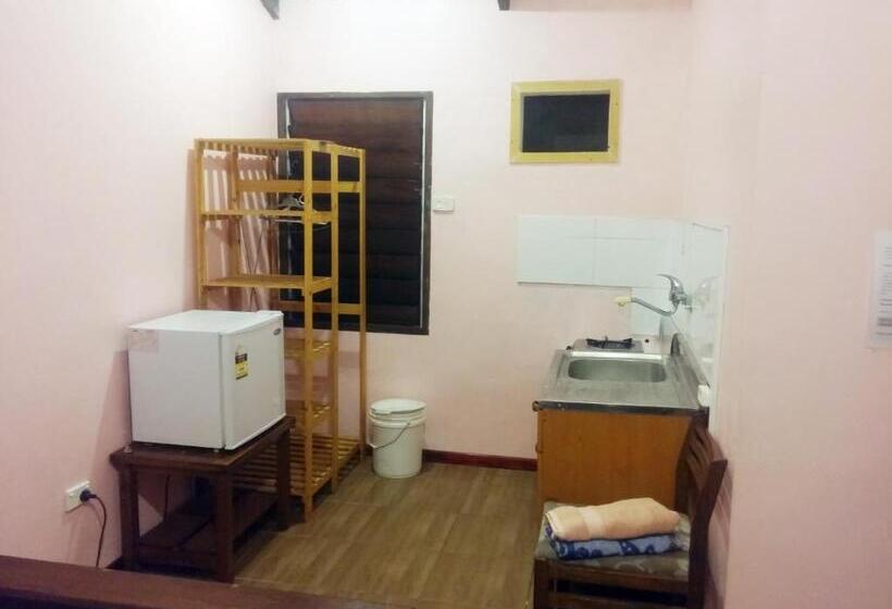 اتاق خانوادگی, Bluepango Guest House