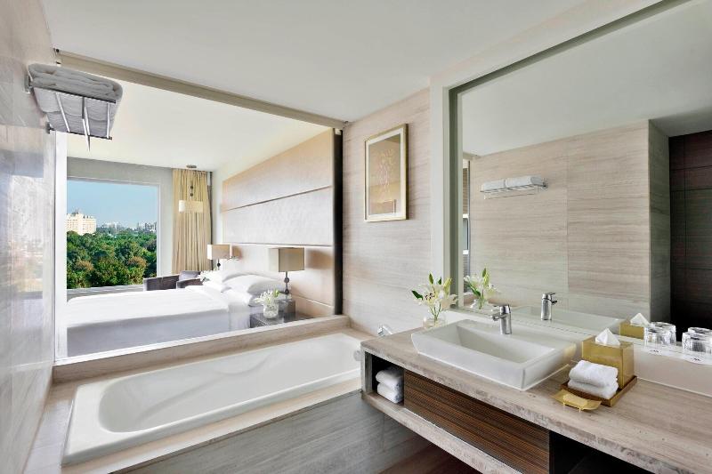 Номер Клуб Кровать Кинг, Indore Marriott