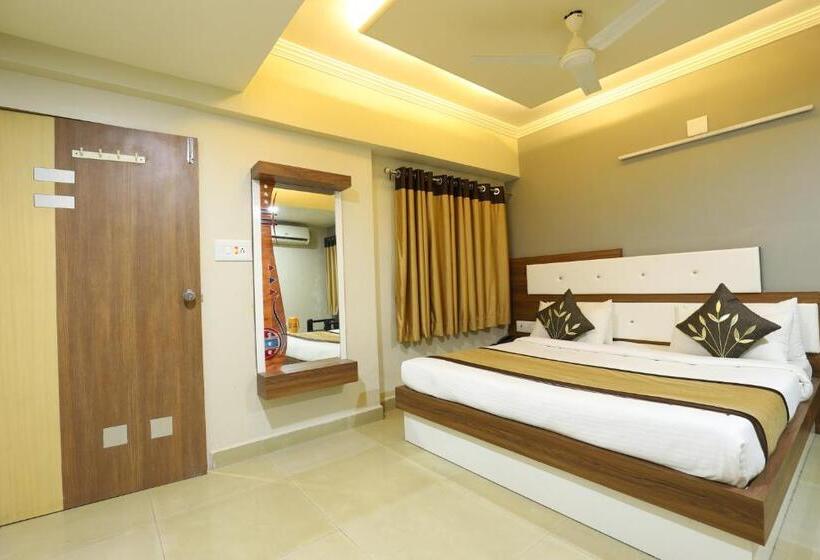 Номер Deluxe Кровать Кинг, Loyal Residency