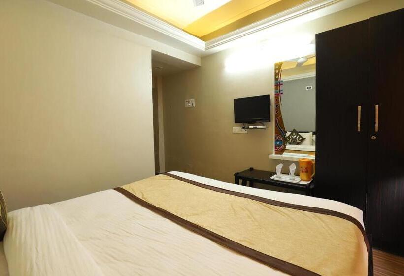 Номер Deluxe Кровать Кинг, Loyal Residency