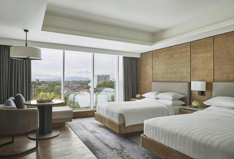 Номер Клуб, Yogyakarta Marriott