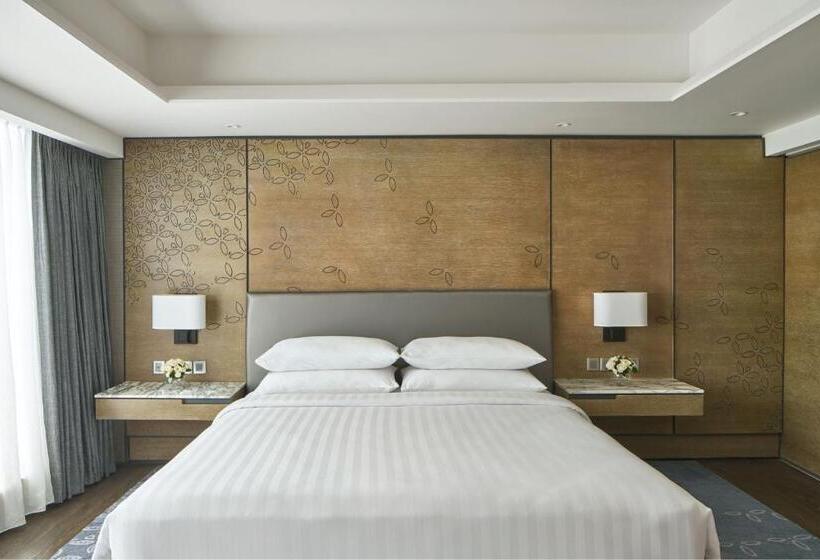 Люкс Клуб, Yogyakarta Marriott