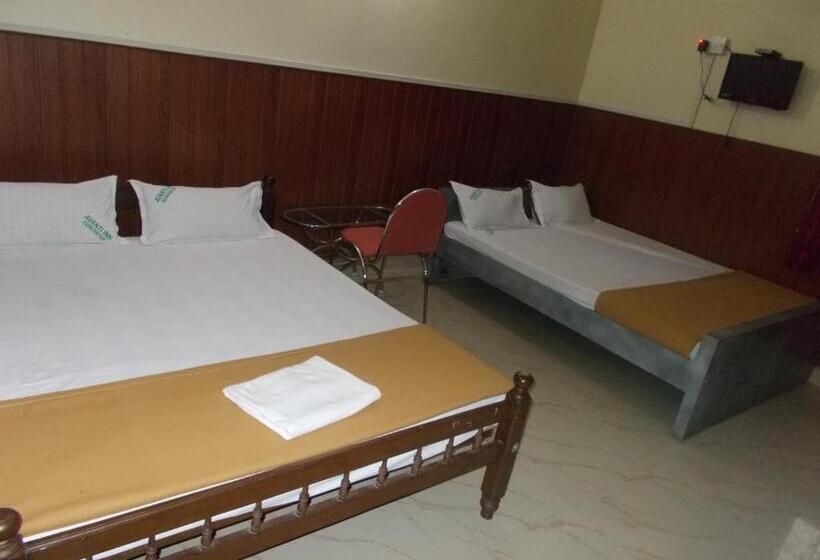 4인용 스탠다드 룸, Avanti Inn