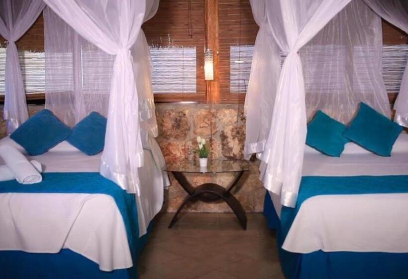 スタンダード４人部屋, Cabañas Luxury Con Lagoon Club   Adults Only