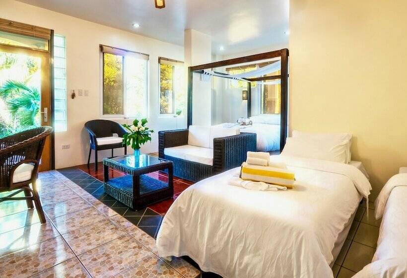 Номер Deluxe Вид на Сад, Edgewater Dive & Spa Resort