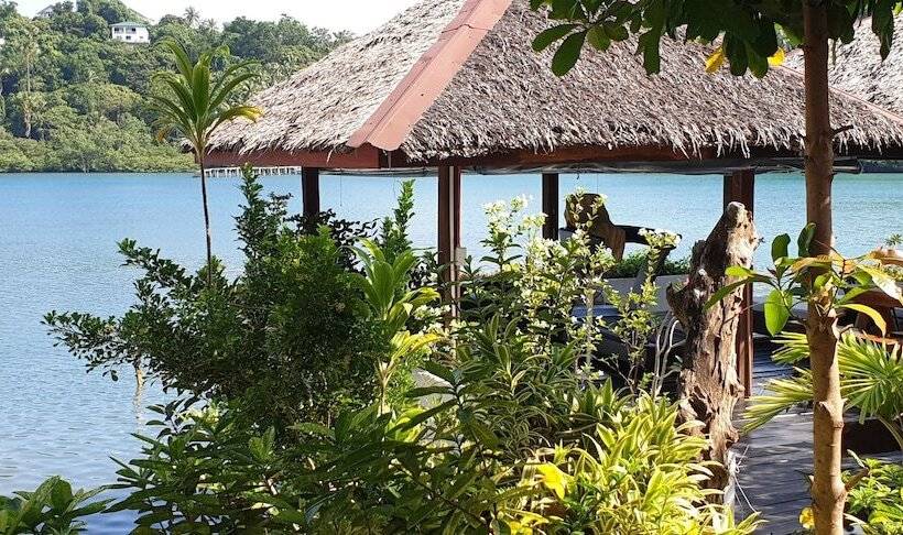 Номер Deluxe Вид на Сад, Edgewater Dive & Spa Resort