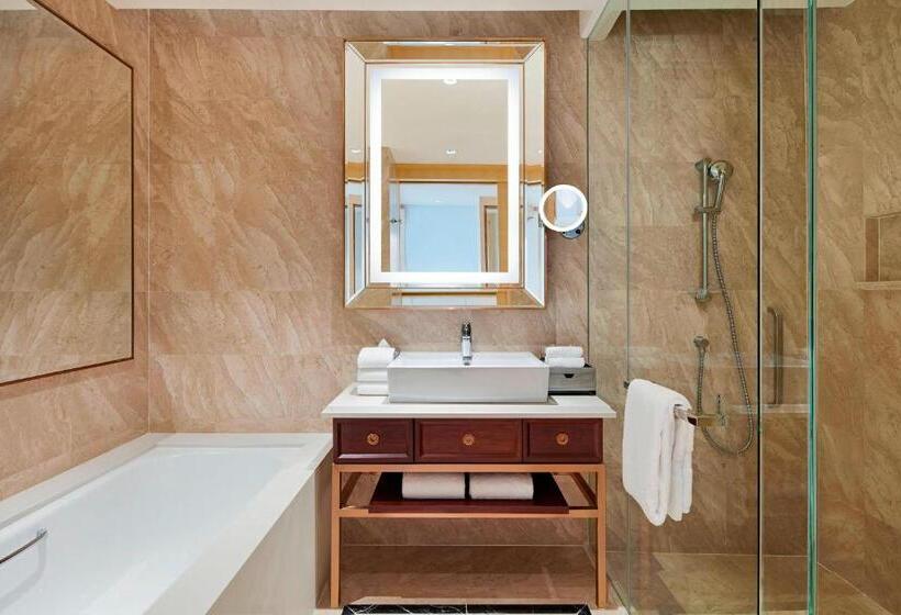 Номер Executive, Sheraton Petaling Jaya