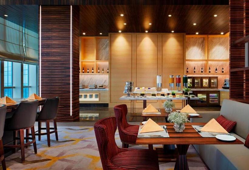 Номер Клуб, Sheraton Petaling Jaya