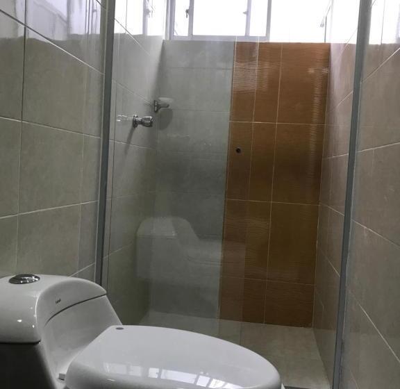 غرفة قياسية ثلاثية مزودة بشرفة, Barcelona