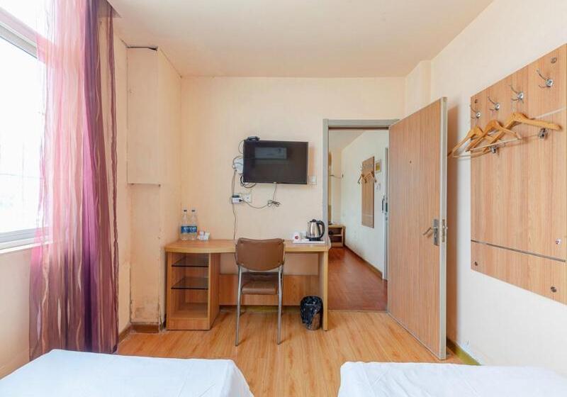 Номер Стандарт Трехместный, Thank Inn Chain Hotel Shandong Jinan Second Ring East Road Hualong