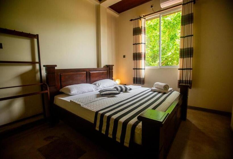 اتاق لوکس, Evergreen Hotel Dambulla
