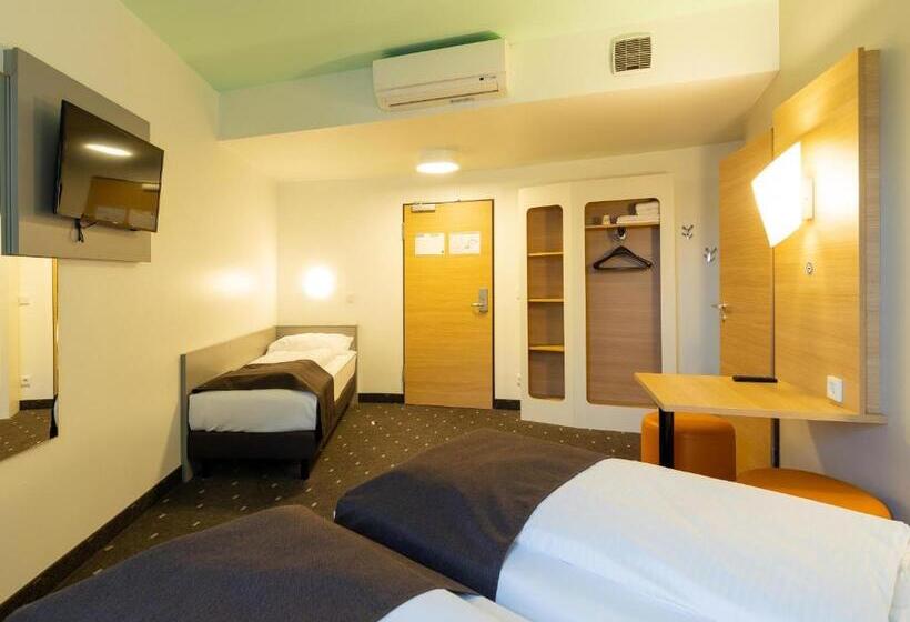 Номер Стандарт Трехместный, B&b Hotel Wuppertal City Süd