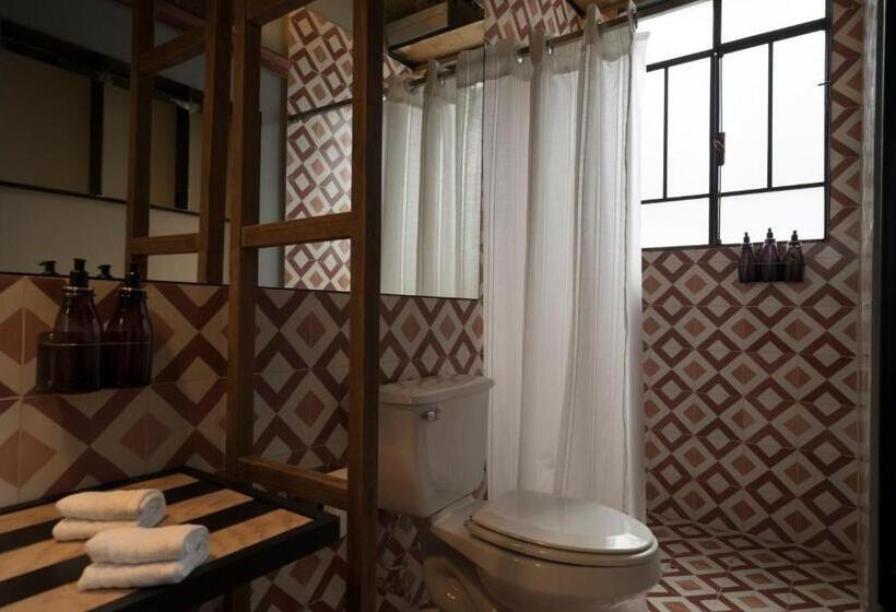Quarto Superior, Don Jacinto Stay&sip