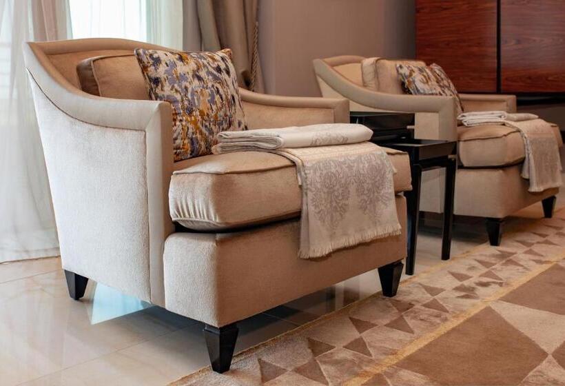 سوئیت پنت هاوس, Alàbriga Hotel Gl