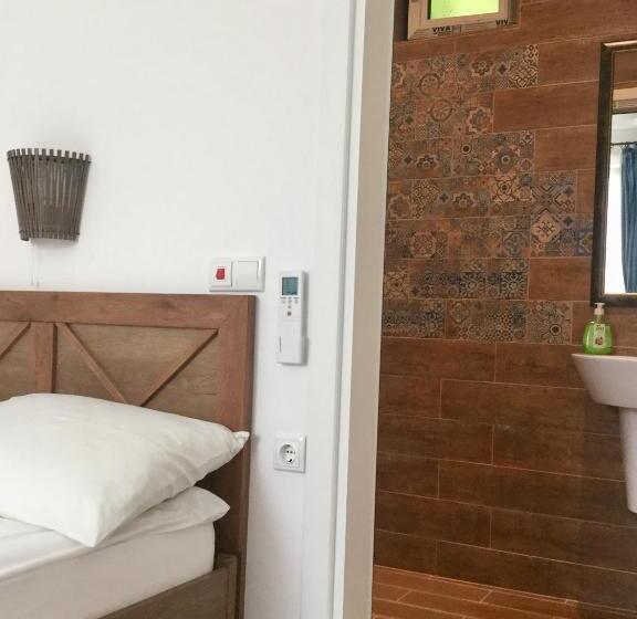 スタンダードシングルルーム, Guest Rooms Boutique Varna