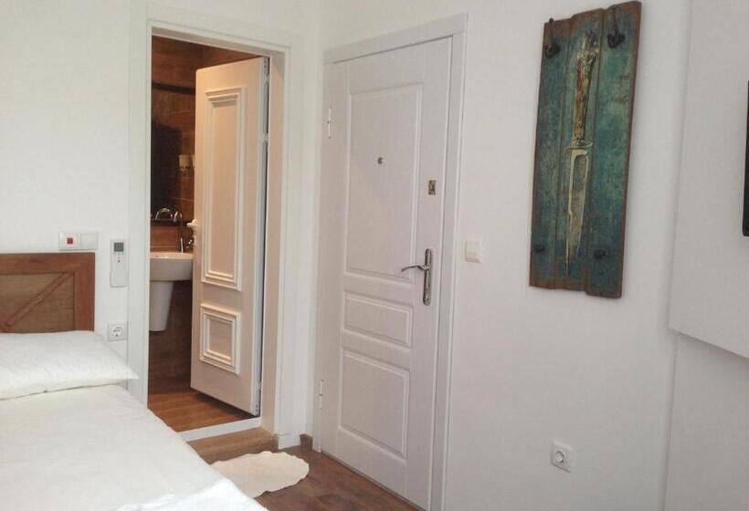 スタンダードシングルルーム, Guest Rooms Boutique Varna