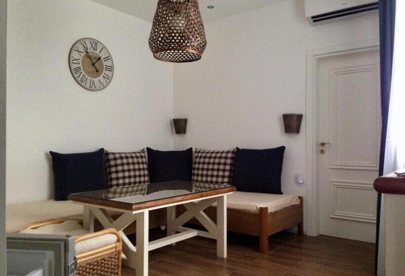 庭の見える１ベッドルームアパートメント, Guest Rooms Boutique Varna