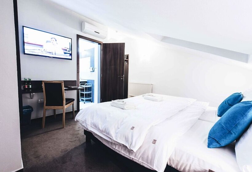 经济房, Boutique Hotel11 With Rooftop Spa
