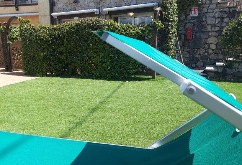 اتاق اکونومی, Residence Rosemary