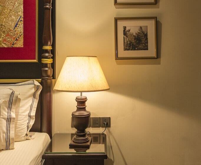 Deluxe Room Mountain View, The Cheriz Boutique