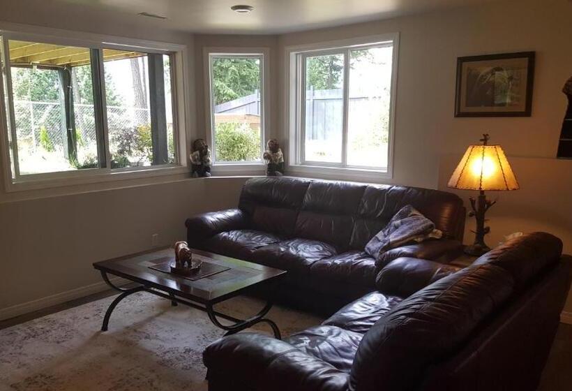 带2个卧室的套房, Deer Ridge B&b