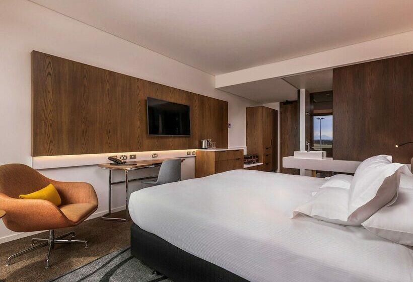 Номер Superior, Novotel Christchurch Airport