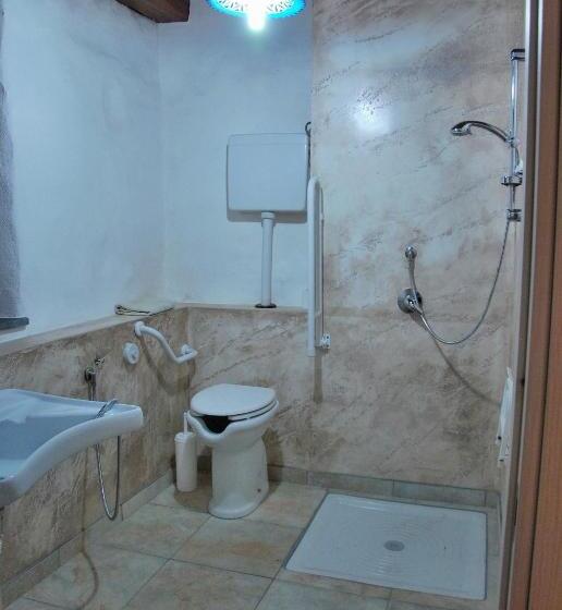 اتاق استاندارد یک تخته برای معلولان, Casa Castori