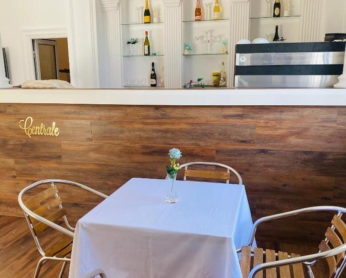 اتاق اکونومی, Hc Hotel & Suites