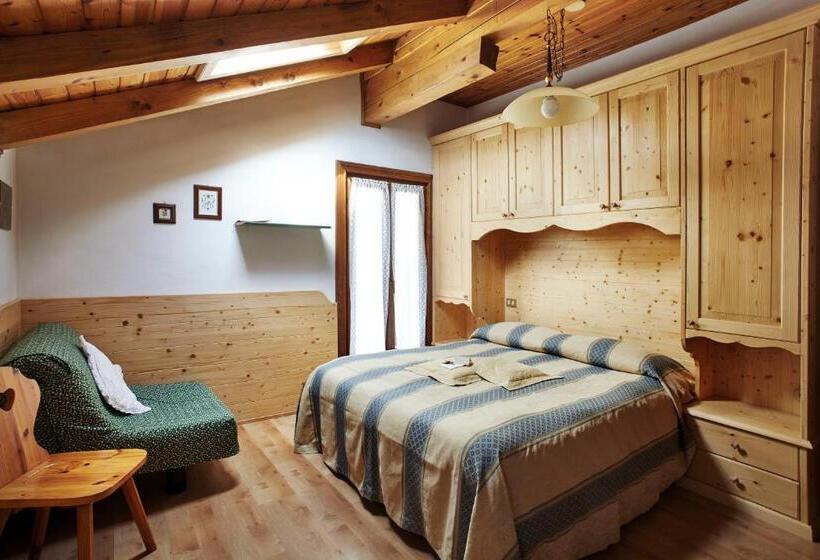 Quarto Triplo Estandar, Albergo Venezia