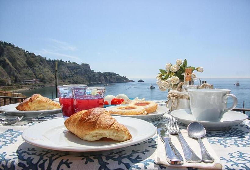 اتاق استاندارد با چشم‌انداز دریا, B&b Sottocoperta