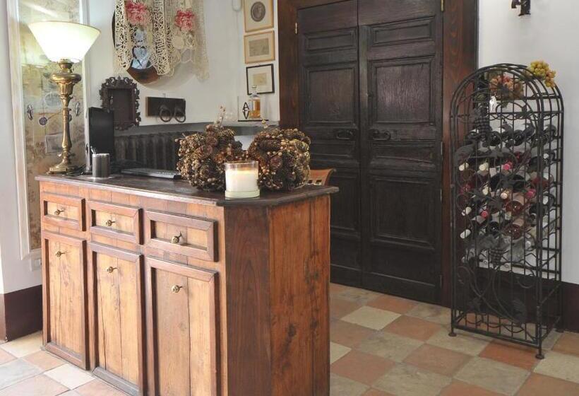 Номер Стандарт Трехместный, La Canonica Dei Fiori   Anna Fendi Country House