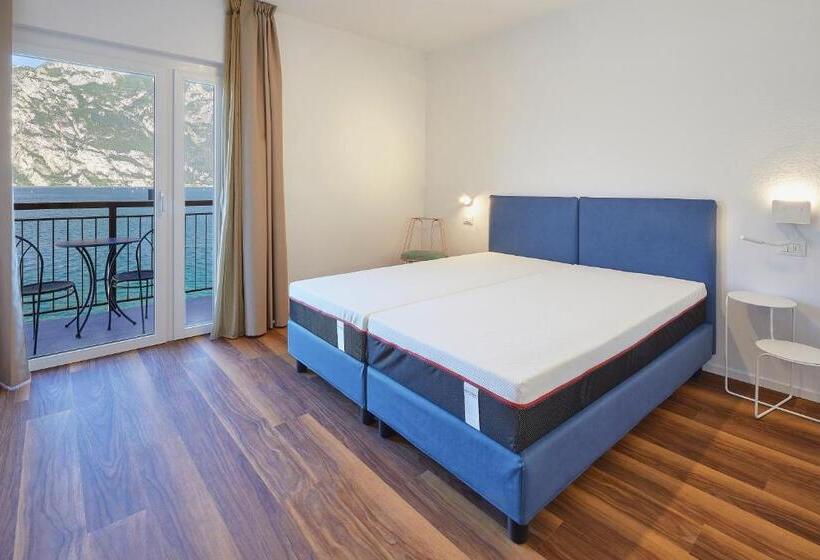 Quarto Estandar com Sacada, Paradiso Conca D Oro