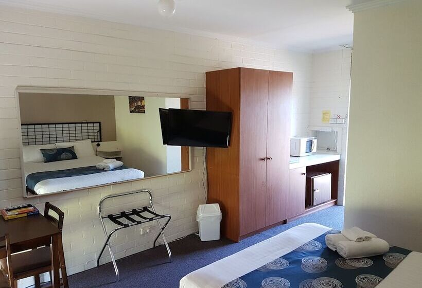 Люкс, Motel Traralgon