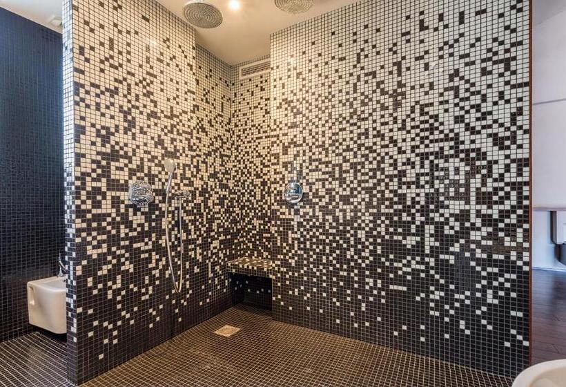 Люкс с гидромассажем, La Loge De Mer   Lodge Urbain