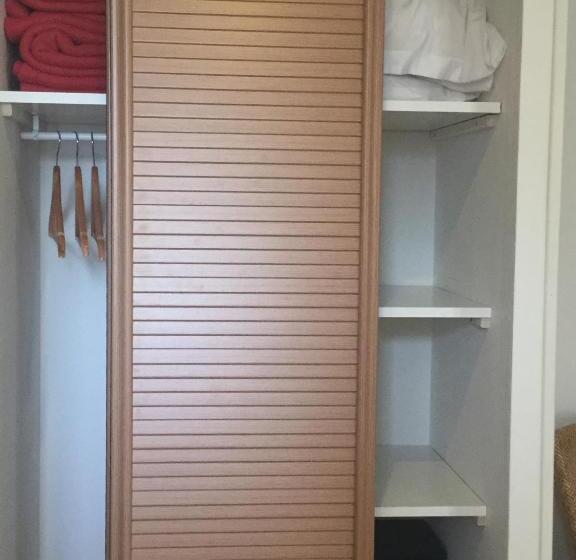 스탠다드 트리플 룸, Nouvel Hôtel Du Commerce