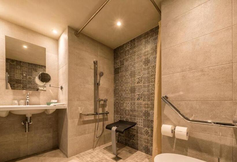 장애인을 위한 스탠다드 룸, Nouvel Hôtel Du Commerce