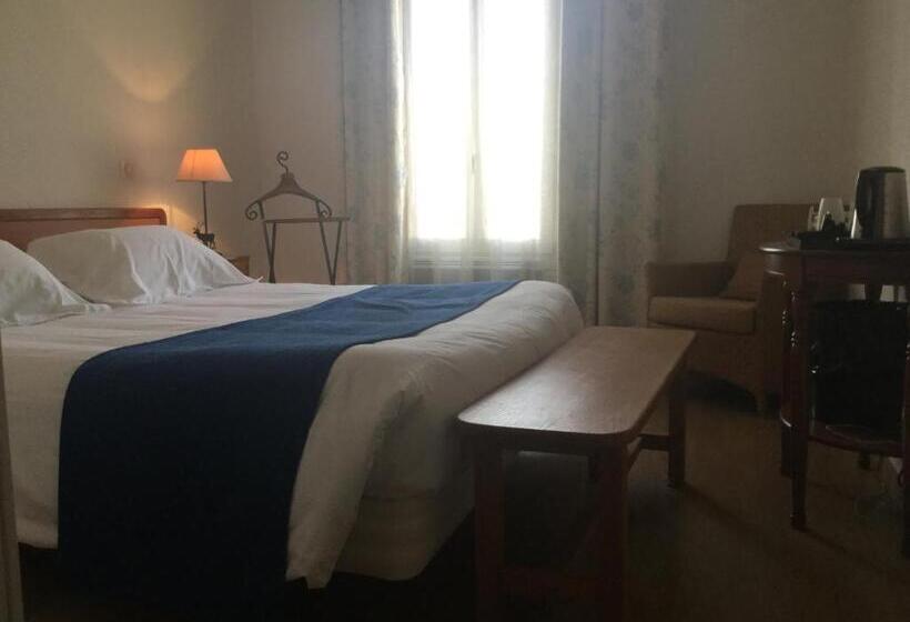 스탠다드 룸, Nouvel Hôtel Du Commerce