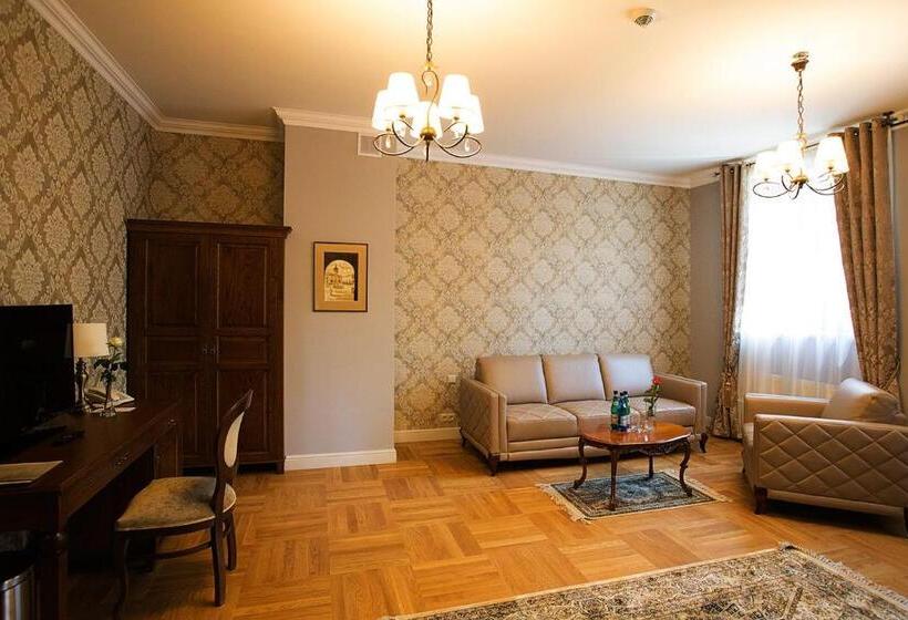 استودیوی لوکس, Polanka Conference Center