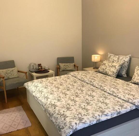 اتاق استاندارد, Aurelia Rooms