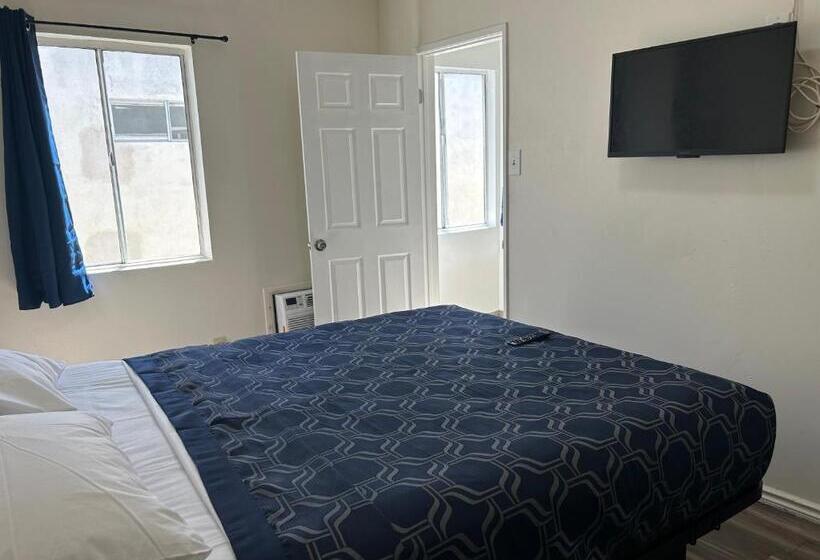 Номер Стандарт, Budget Inn Hollywood