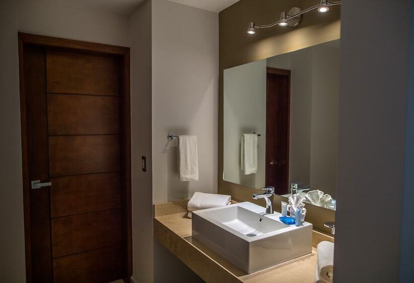 اتاق استاندارد با 2 تخت دوبل, Ocean View Beach